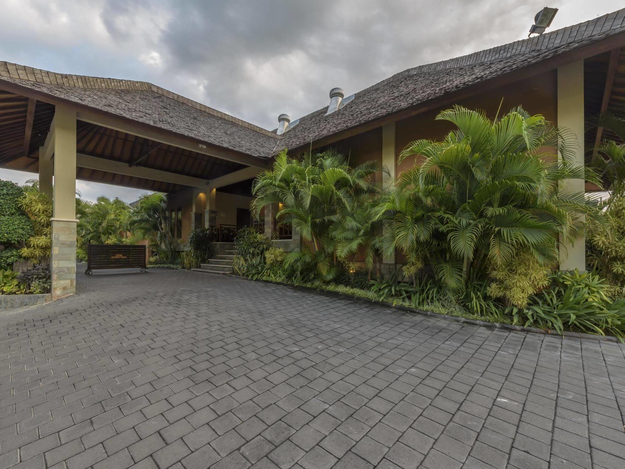 The Kunja Villa-Hotel Seminyak Exterior foto